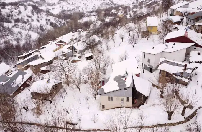 Malatya’da yoğun kar yağışı vatandaşları sevindirdi
