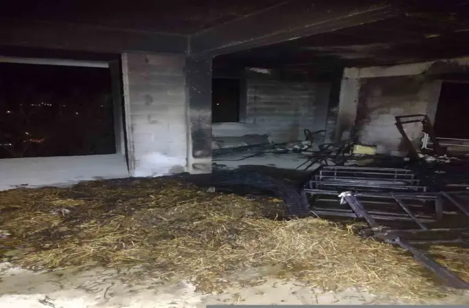 Manavgat’ta ardiye yangını korkuttu
