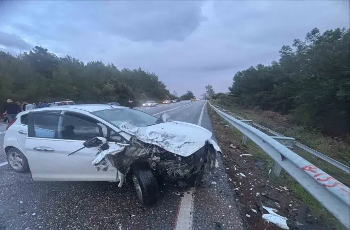 Manavgat’ta zincirleme kaza: 2 yaralı
