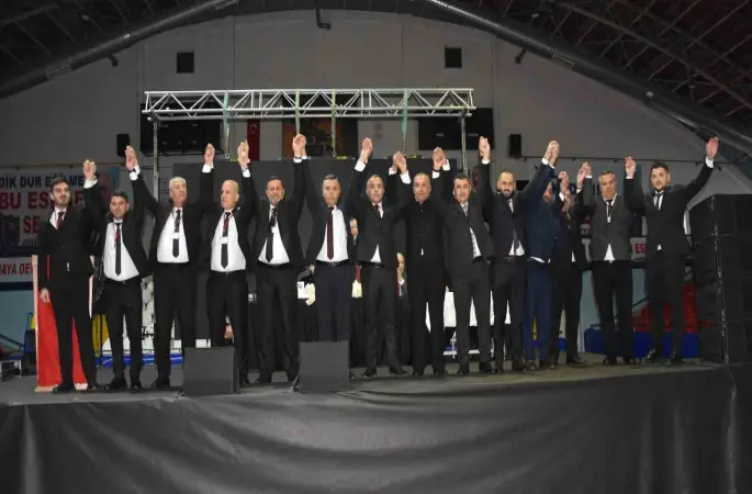 Manisa Şoförler Odası’nda değişim: Cahit Güden başkan seçildi
