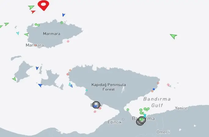 Marmara Denizi’ne atladığı iddia edilen genç için arama çalışması başlatıldı
