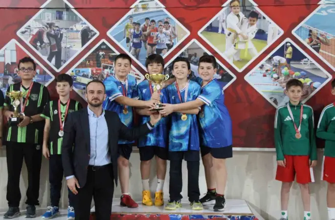 Masa Tenisi Müsabakaları Sona Erdi
