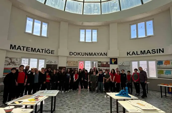 Matematik Müzesi öğrencileri ağırlamaya devam ediyor
