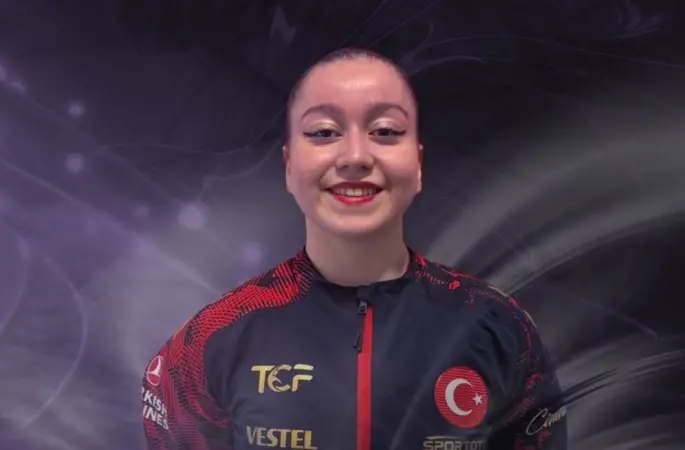 MCBÜ’lü Eylül Naz Aygör’den bronz madalya
