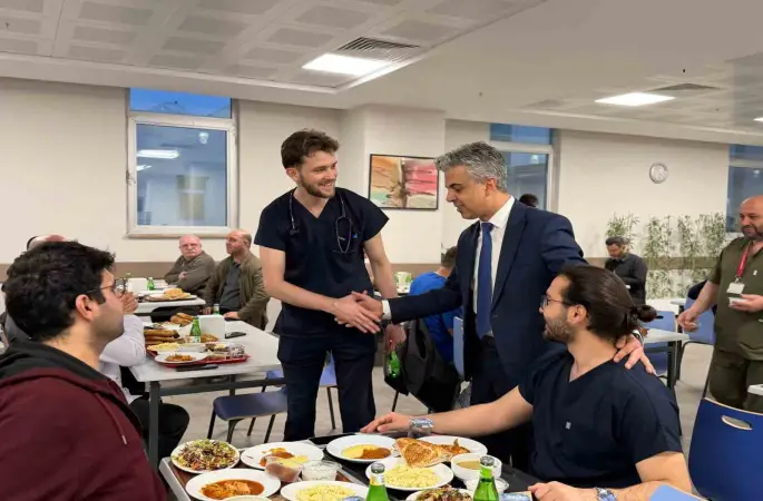 Mengücek Gazi Hastanesi’nde iftar programı düzenlendi
