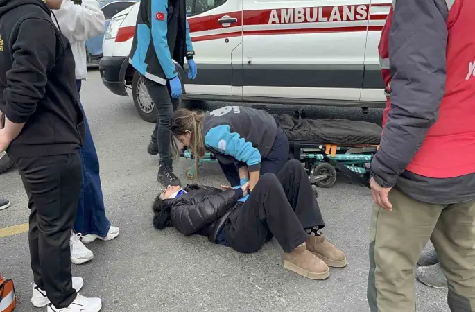 Menteşe’de yarım saat arayla iki motosiklet kazası: 3 yaralı
