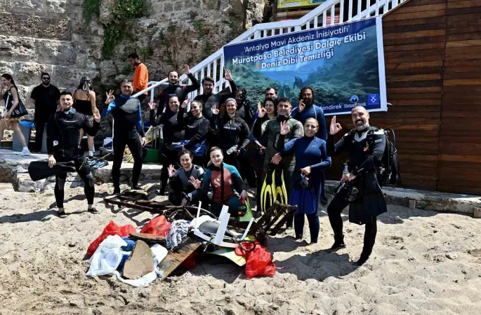 Mermerli Plajı’nda deniz dibi temizliği
