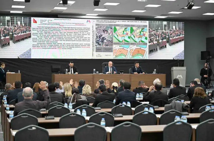 Mersin Büyükşehir Meclisinde 2,5 milyar TL’lik borçlanma tartışıldı
