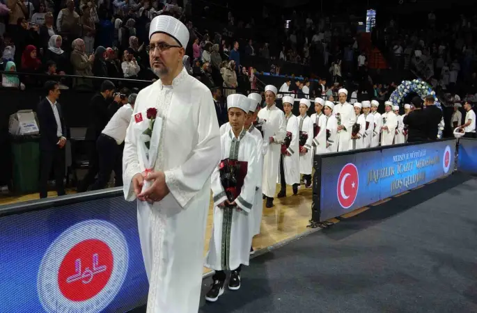 Mersin’de 260 öğrenci hafızlık icazeti aldı
