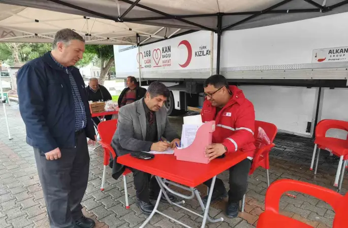 Mersin’de din görevlilerinden Ramazan öncesi kan bağışı
