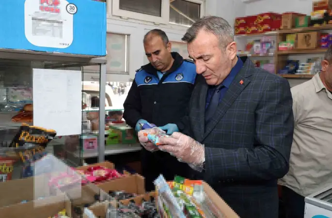 Mersin’de sağlıksız ürün satan kantine ceza
