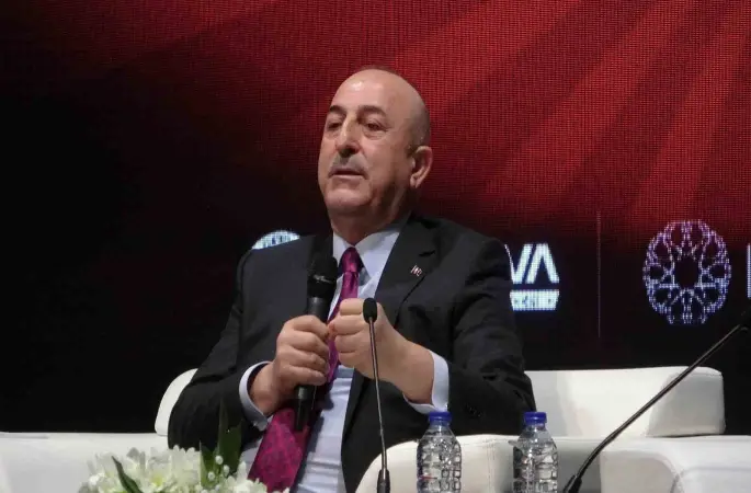 Mevlüt Çavuşoğlu, "Müslüman ülkelere karşı kurulan ittifaklara biz de boş durmuyoruz"
