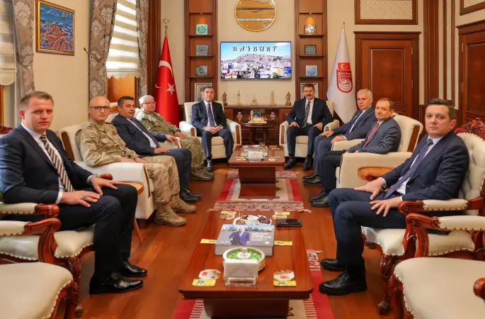 Milli Savunma Bakan Yardımcısı Ayhan’dan memleketi Bayburt’a ziyaret
