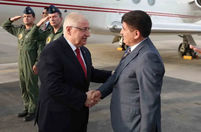 Milli Savunma Bakanı Güler Katar’da
