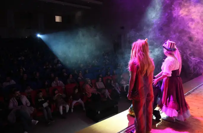 Minikler hem eğlendi hem öğrendi
