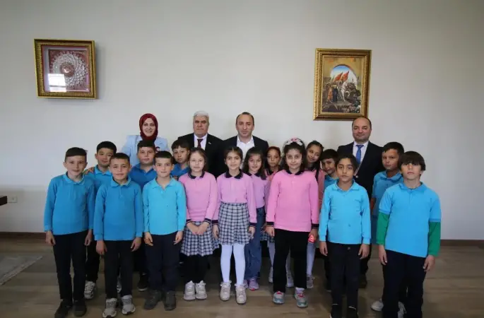 Minikler Kaymakamlıkta kamu yönetimini yerinde öğrendi
