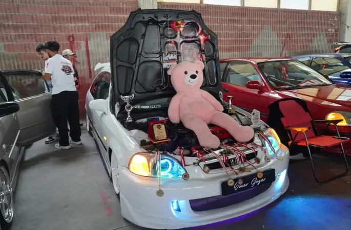 Modifiye tutkunları Pınarhisar’da buluştu
