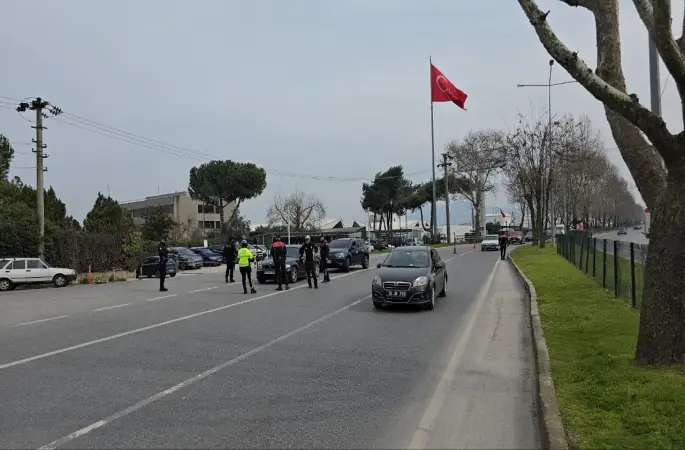 Mudanya’da polis ekipleri göz açtırmıyor
