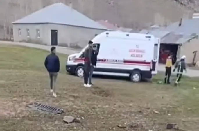 Muradiye-Çaldıran Yolunda kaza
