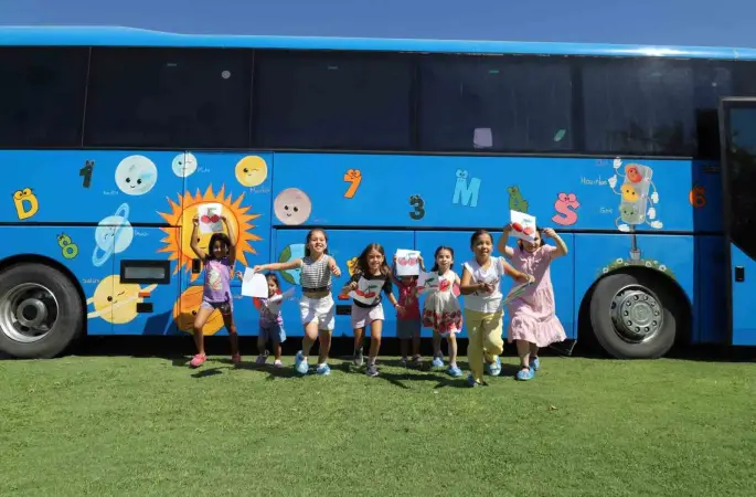 Nazilli’de çocuklara özel Mobil Oyun Otobüsü mahalle mahalle geziyor
