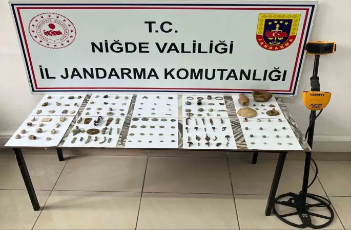 Niğde’de ’Anadolu Mirası’ operasyonu: 145 tarihi eser ele geçirildi
