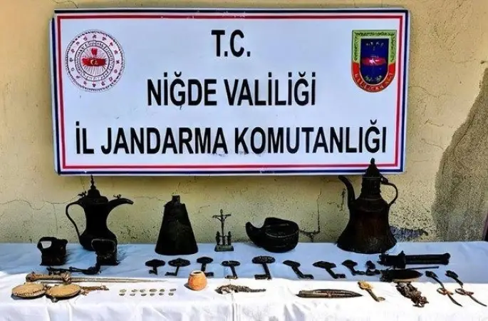Niğde’de "Anadolu Mirası" operasyonu: 44 tarihi eser ele geçirildi
