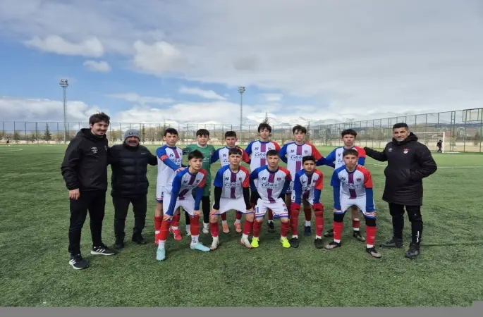 Niğdeli sporculardan milli takım yolunda büyük başarı
