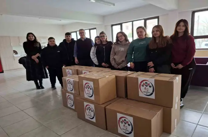 Nilüfer Hatun MTAL öğrencileri harçlıklarını iyiliğe dönüştürdü
