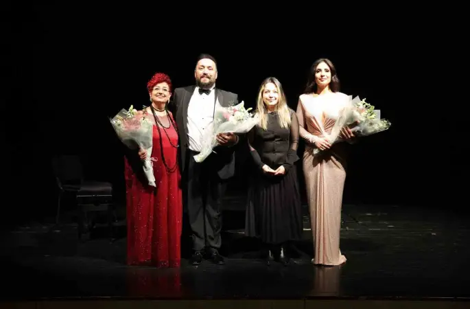 Nilüfer’de müzik dolu bir ’Sevgililer Günü’ akşamı
