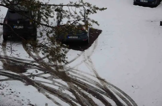 Nisanda kar sürprizi
