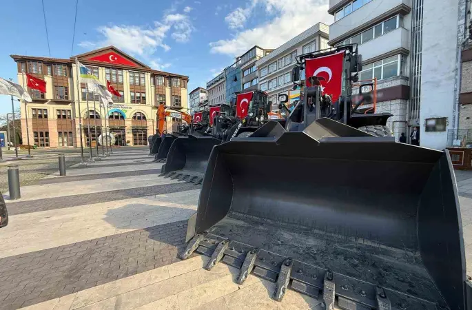 OBB, araç filosuna 5 yeni iş makinesi eklendi
