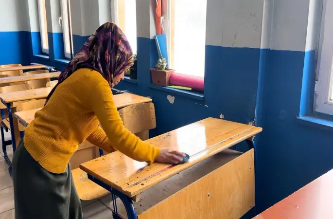 Öğrenciler gelmeden hijyen seferberliği: Yüksekova ikinci döneme hazır
