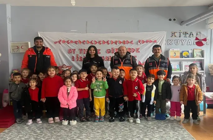 Öğrencilerden Gazze’ye anlamlı okullarda afet ve yangın farkındalık eğitimi verildi
