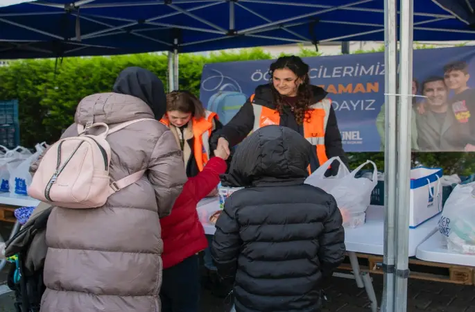 Öğrencilere ikinci dönemin ilk beslenme çantaları ulaştırıldı
