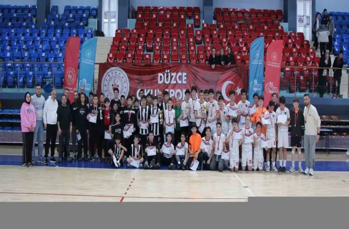 Okul sporları futsal heyecanı sona erdi
