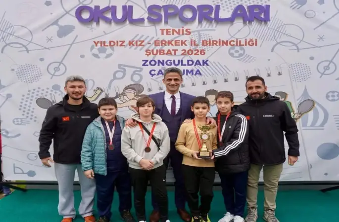 Okul sporları tenis müsabakaları Çaycuma’da tamamlandı
