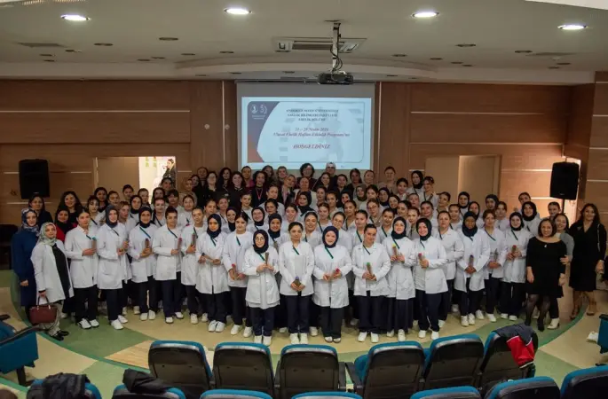 OMÜ’de Ulusal Ebeler Haftası etkinliklerle kutlandı
