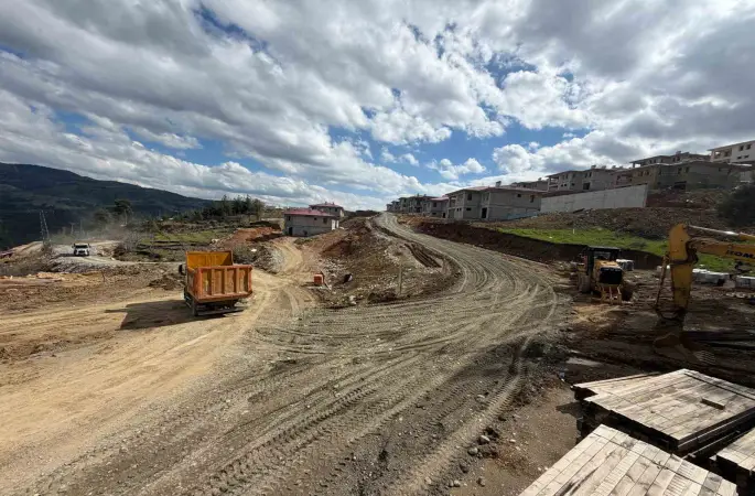 Onikişubat Belediyesi’nden 11 kırsal mahallede ulaşım yatırımı seferberliği
