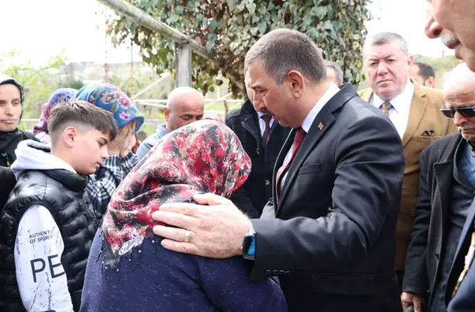 Osman Hacıbektaşoğlu’ndan Emircan’ın ailesine taziye ziyareti

