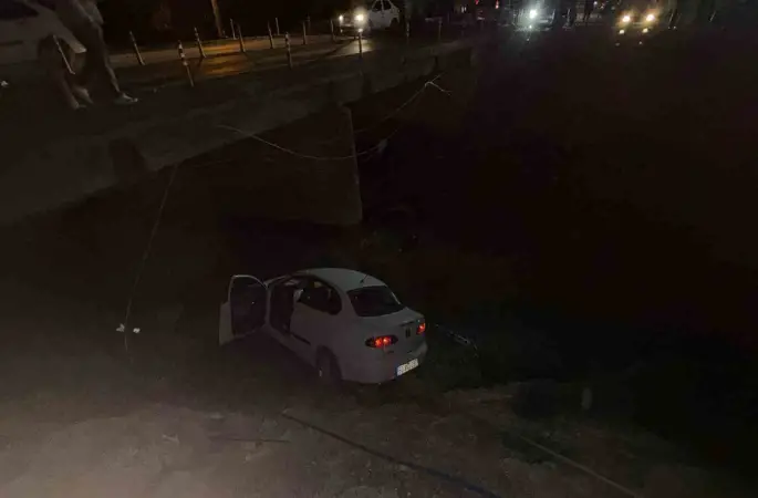 Osmaniye’de otomobil köprüden uçtu: 1 yaralı
