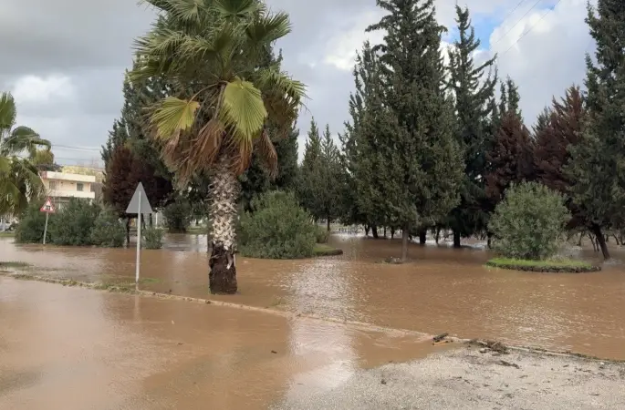 Osmaniye’de sağanak hayatı olumsuz etkiledi
