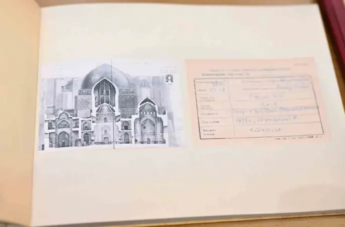 Özbekistan Cumhurbaşkanı Mirziyoyev, Kazakistanlı mevkidaşı Tokayev’le bir araya geldi
