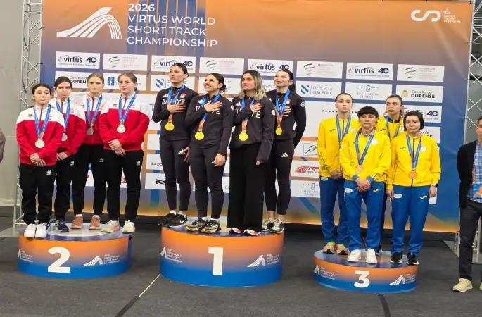 Özel sporculardan tarihi zafer
