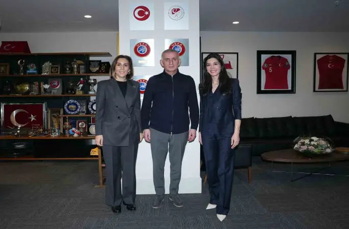 Öztopaloğlu ve Atasoy’dan TFF Başkanı Hacıosmanoğlu’na ziyaret

