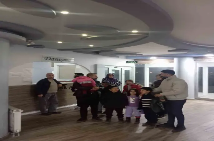 Patnos’ta depremin yaraları sarılıyor
