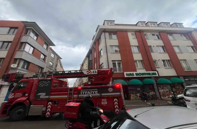 Pide salonunun bacasında çıkan yangın korkuttu
