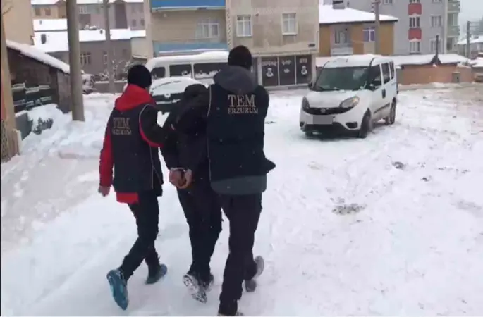 Polisten DEAŞ operasyonu