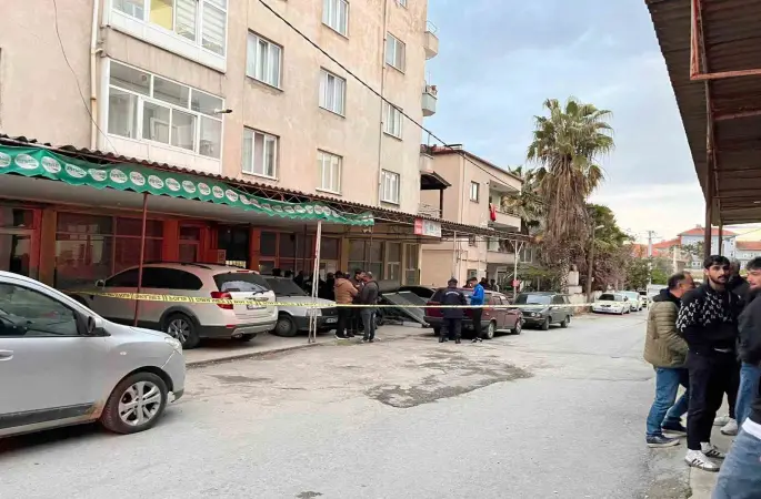 Polisten kaçarken apartman boşluğuna düşen şüpheli hayatını kaybetti
