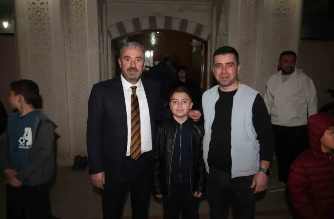 Pursaklar Belediyesi’nden Kadir Gecesi’nde gönülleri ısıtan sürpriz
