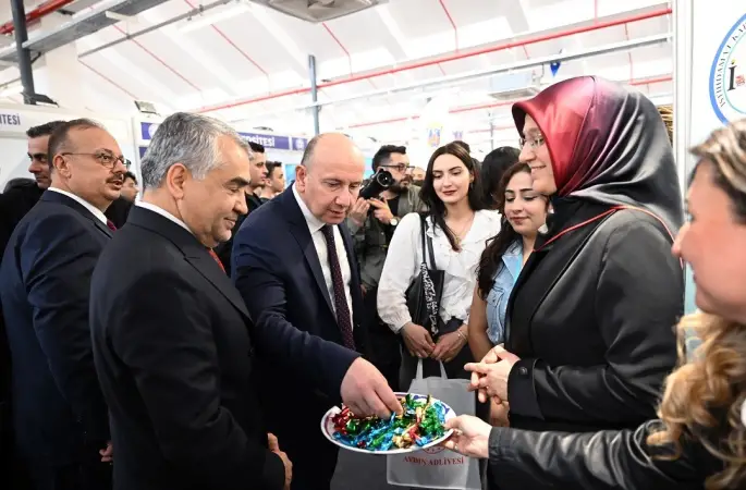 Rektör Kibar’dan gençlere kariyer vurgusu
